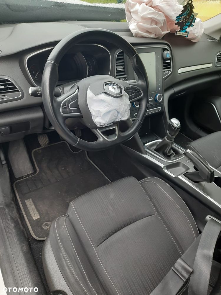 Renault Megane - 5