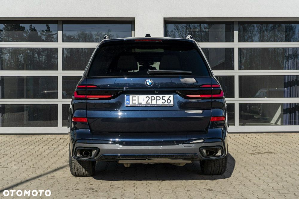 BMW X7 - 12