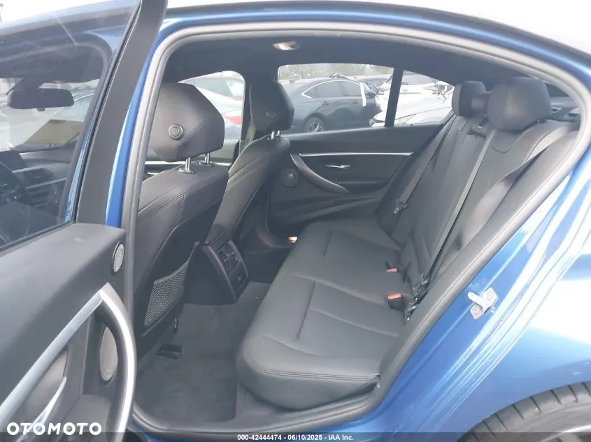 BMW Seria 3 - 12