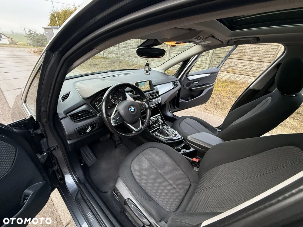BMW Seria 2 218d Sport Line - 5