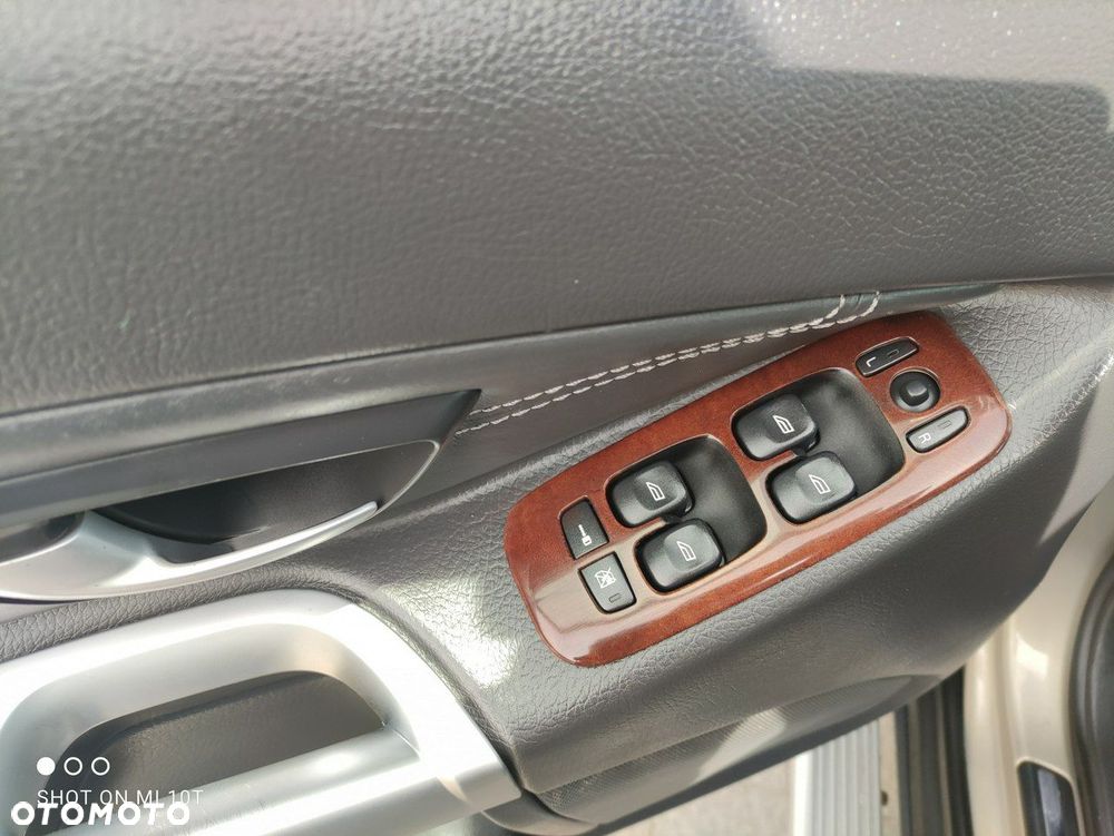Volvo XC 90 - 9