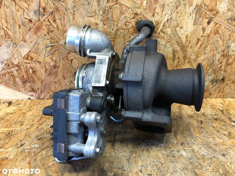BMW E90 E91 E92 E93 2.0D N47 TURBOSPRĘŻARKA TURBO - 1