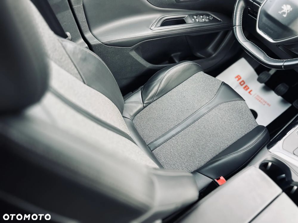 Peugeot 5008 BlueHDi 130 Allure Pack - 22