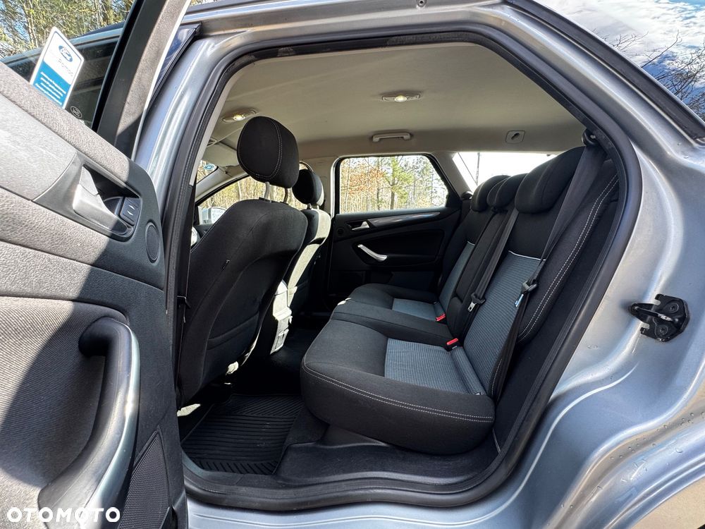 Ford Mondeo 1.6 Gold X - 13