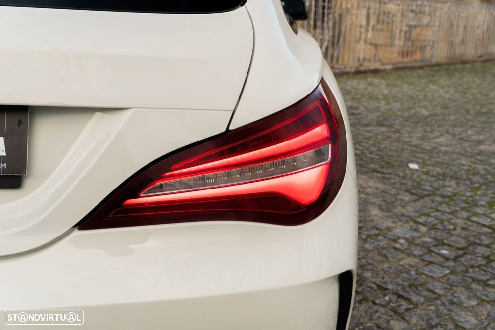 Mercedes-Benz CLA 180 d Shooting Brake AMG Line - 22