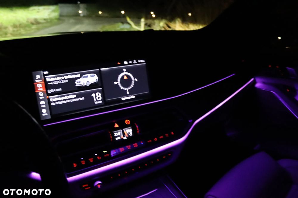 BMW X7 M50i sport - 34