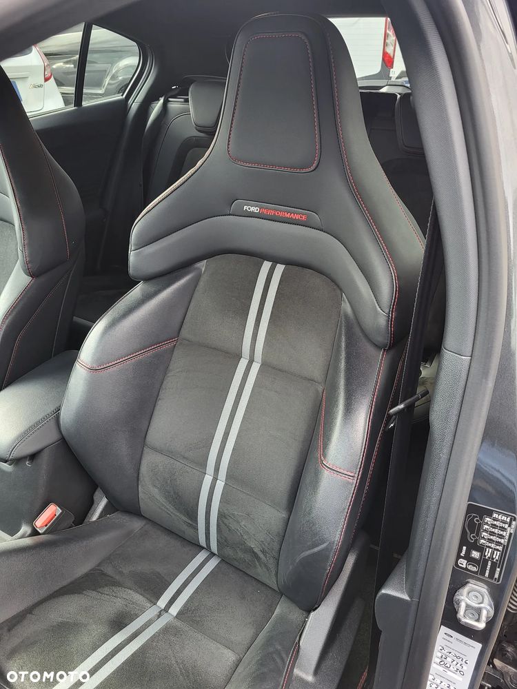 Ford Focus 2.3 EcoBoost ST - 28