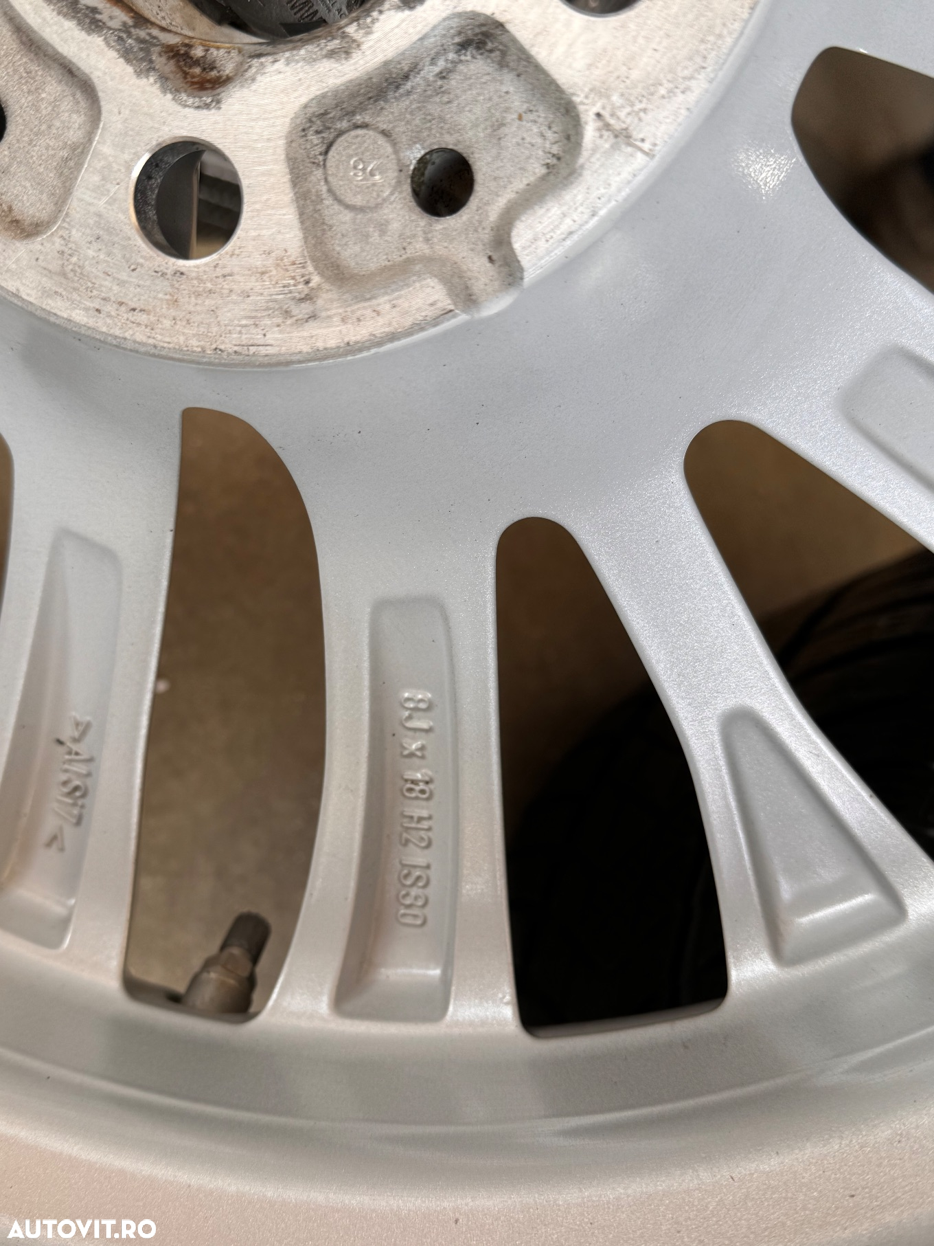 Vând jante originale BMW G30-31 pe 18” cu anvelope de iarnă - 9