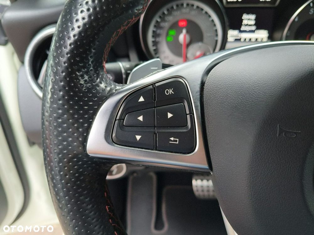 Mercedes-Benz CLA 180 7G-DCT AMG Line - 21