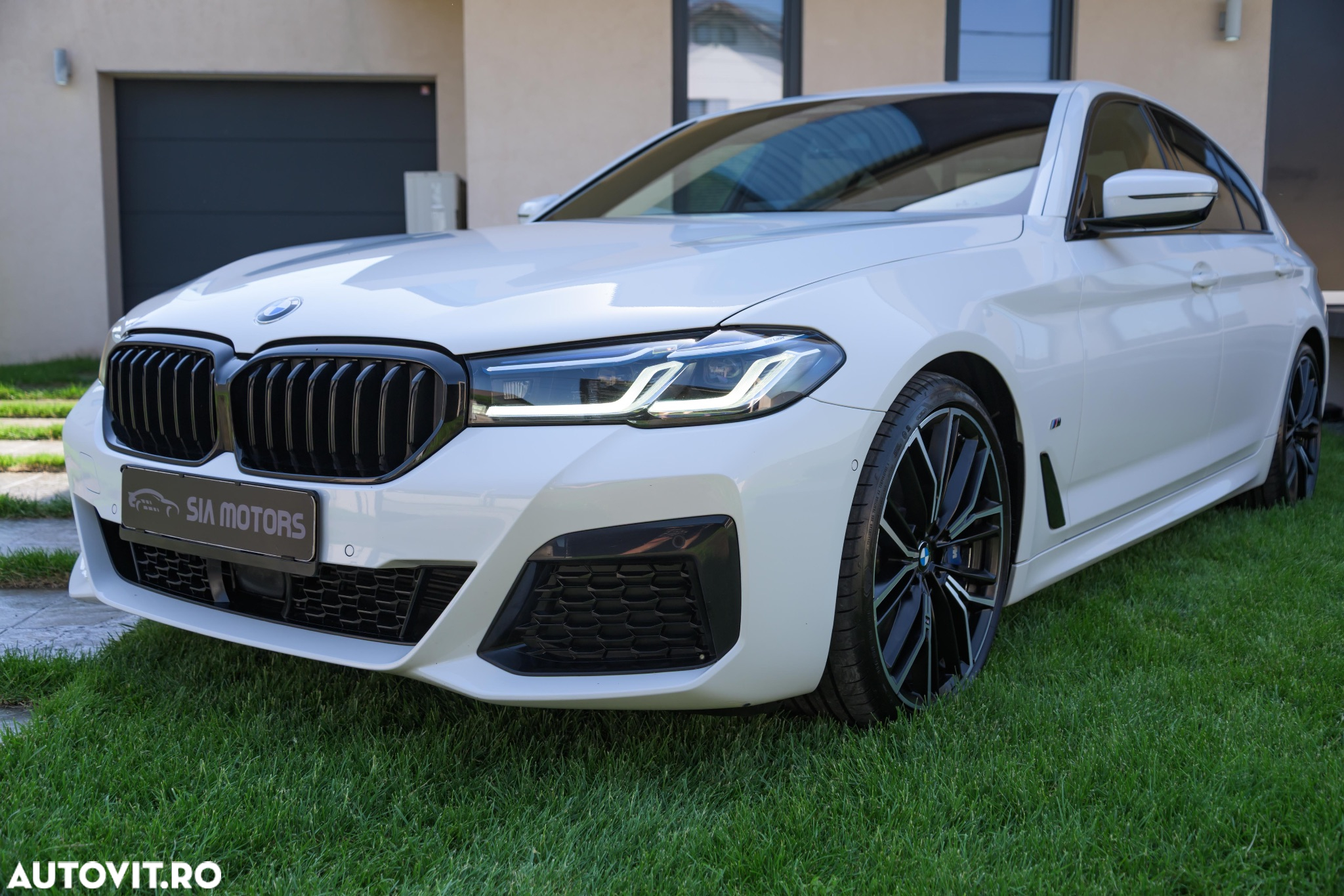 BMW Seria 5 530d xDrive AT MHEV - 2