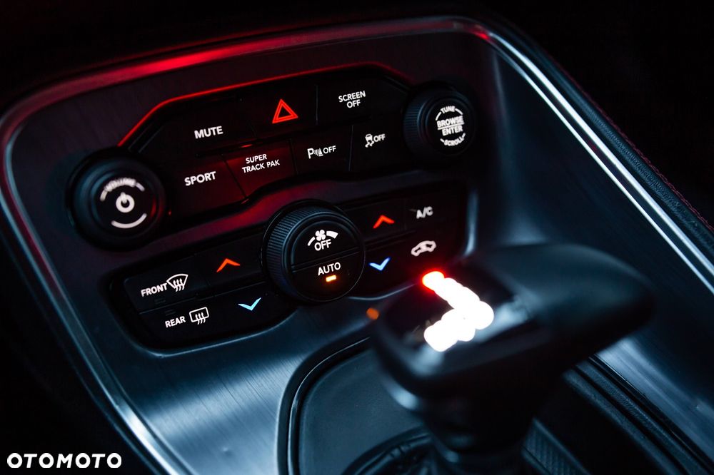 Dodge Challenger 5.7 R/T Shaker - 29