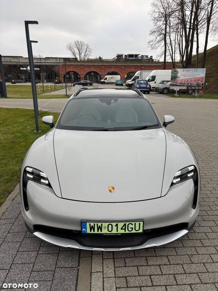 Porsche Taycan 4 - 3