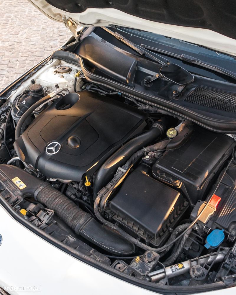 Mercedes-Benz CLA 200 CDI AMG Line - 18