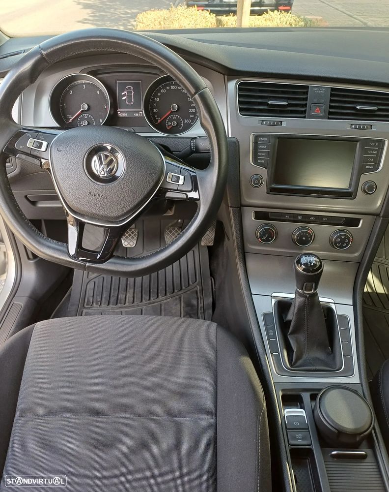 VW Golf 1.6 TDI Trendline - 4
