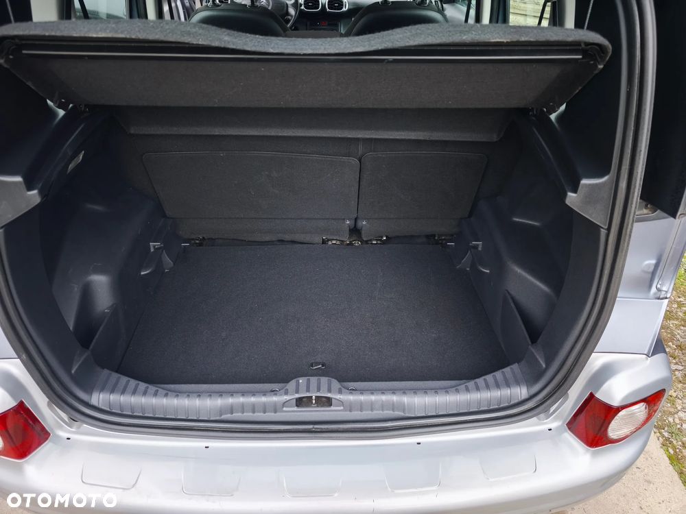 Citroën C3 Picasso 1.6 HDi Attraction - 23