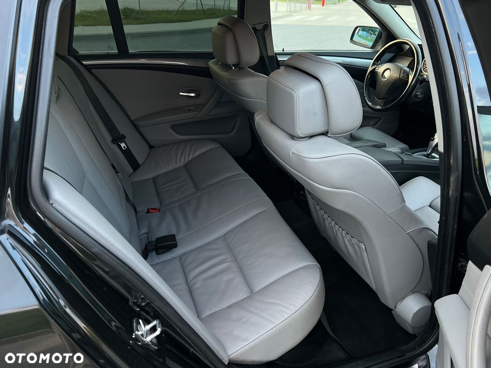 BMW Seria 5 520d Edition Exclusive - 18