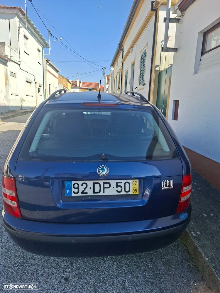 Skoda Fabia Break 1.2 Active - 6