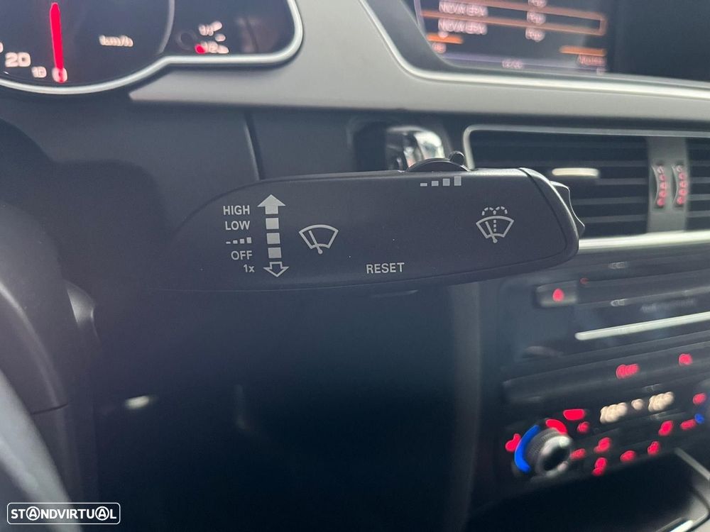 Audi A5 Cabrio 2.0 TDi Multitronic S-line - 28