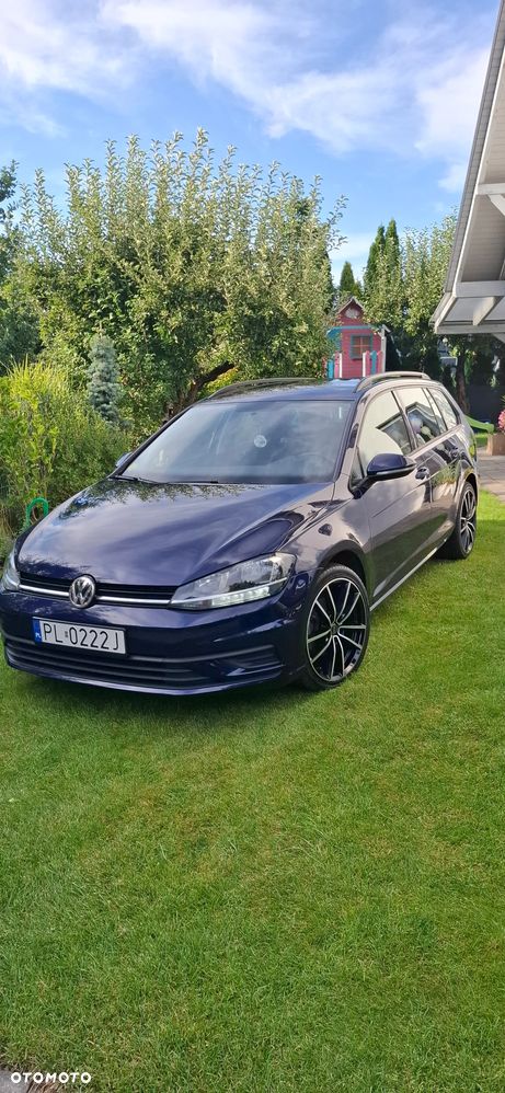 Volkswagen Golf - 1