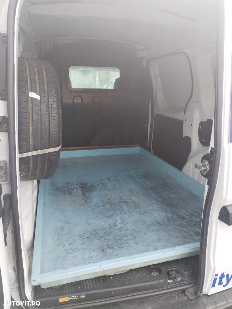 Renault Express - 10