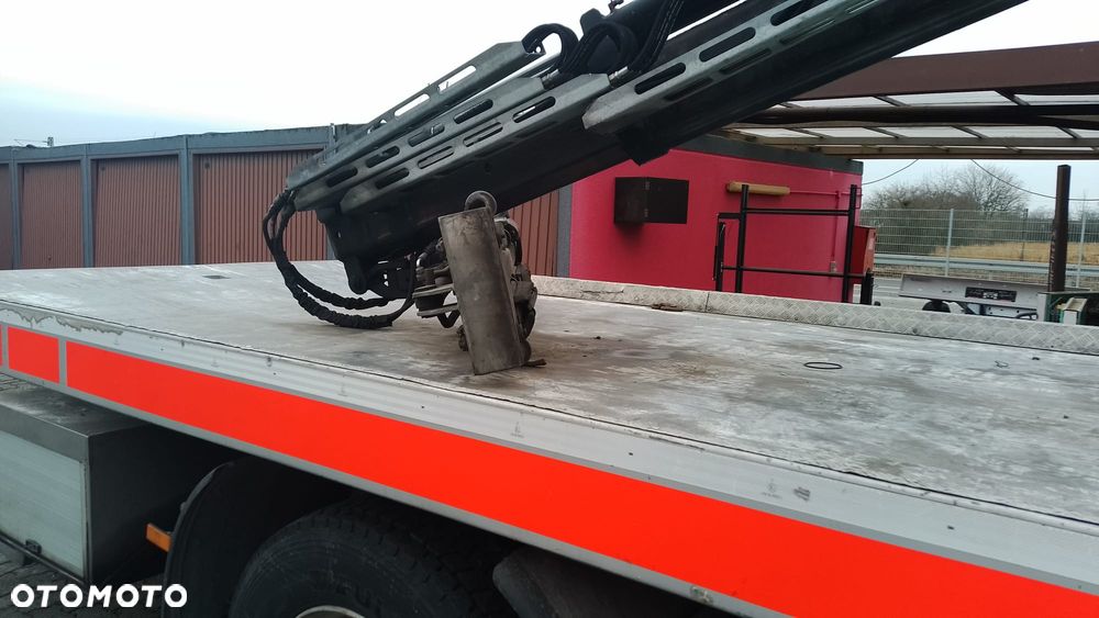 Mercedes-Benz 18 225 - 17