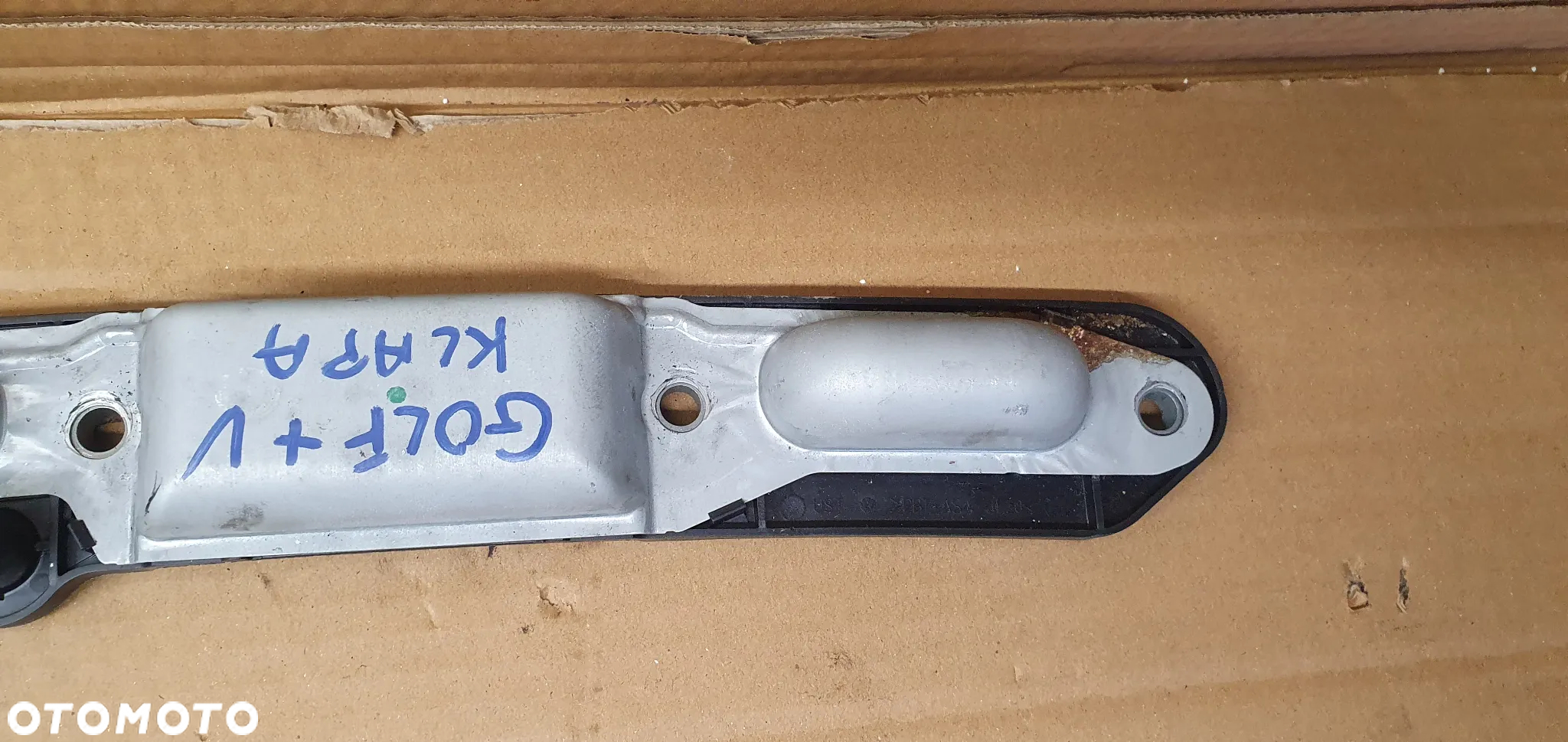 Blenda klapy bagażnika mikrostyk podświetlenie VW Golf V Plus 1T0827574C - 7