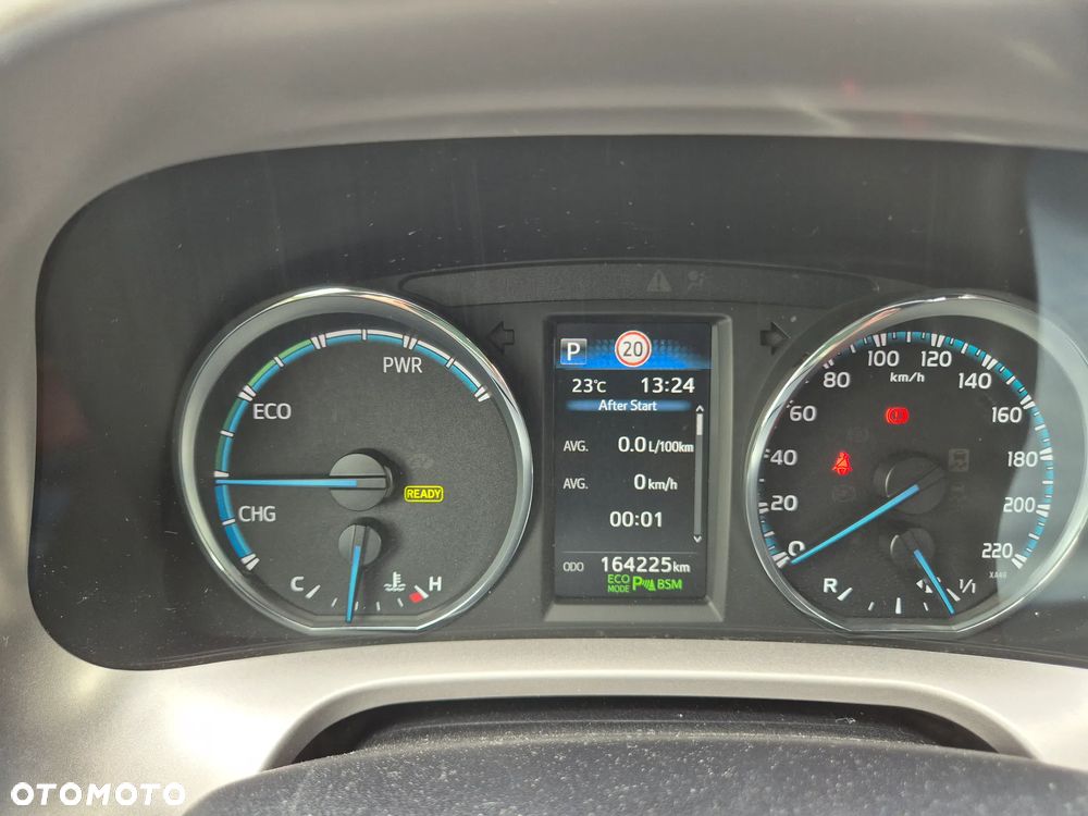 Toyota RAV4 - 24