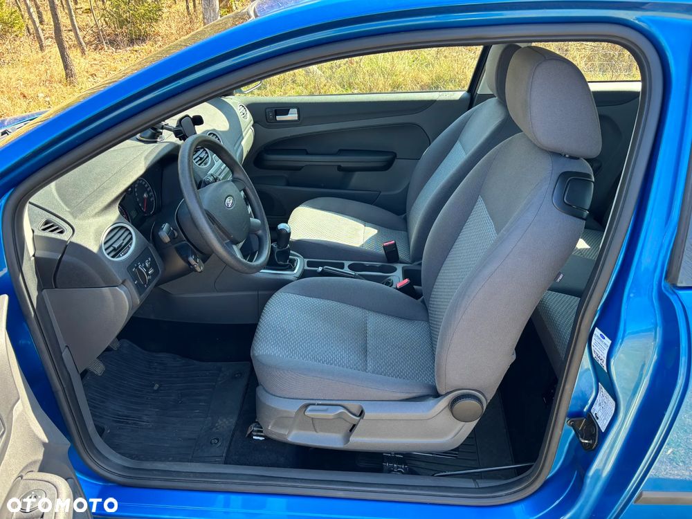 Ford Focus 1.6 Ti-VCT Style - 12