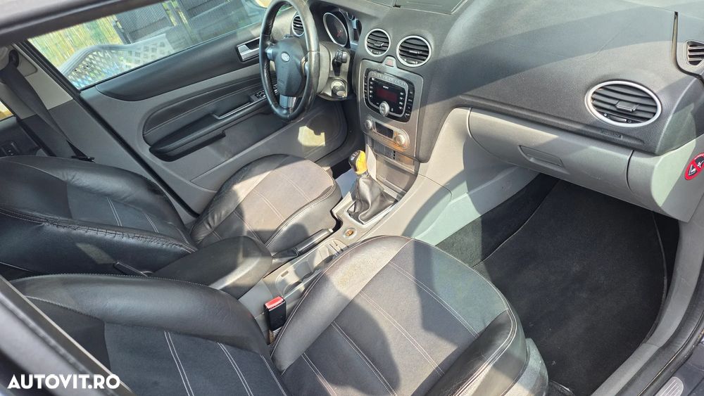 Ford Focus - 9