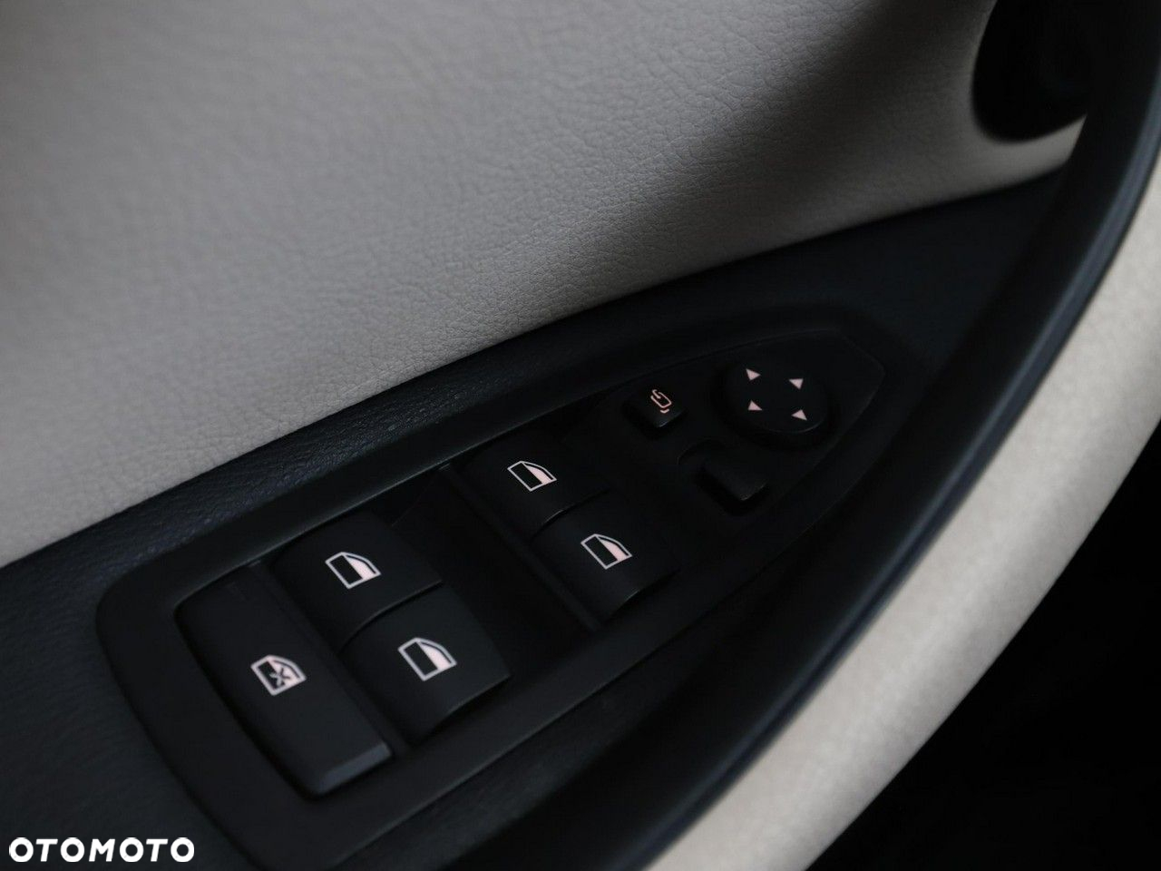 BMW X1 sDrive18d xLine - 35