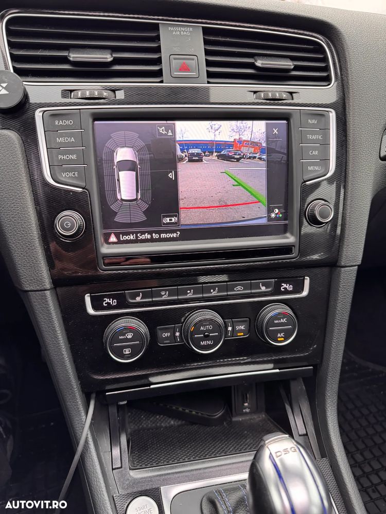 Volkswagen Golf - 30