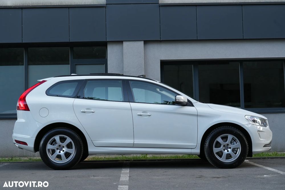 Volvo XC 60 D5 AWD Geartronic Summum - 25