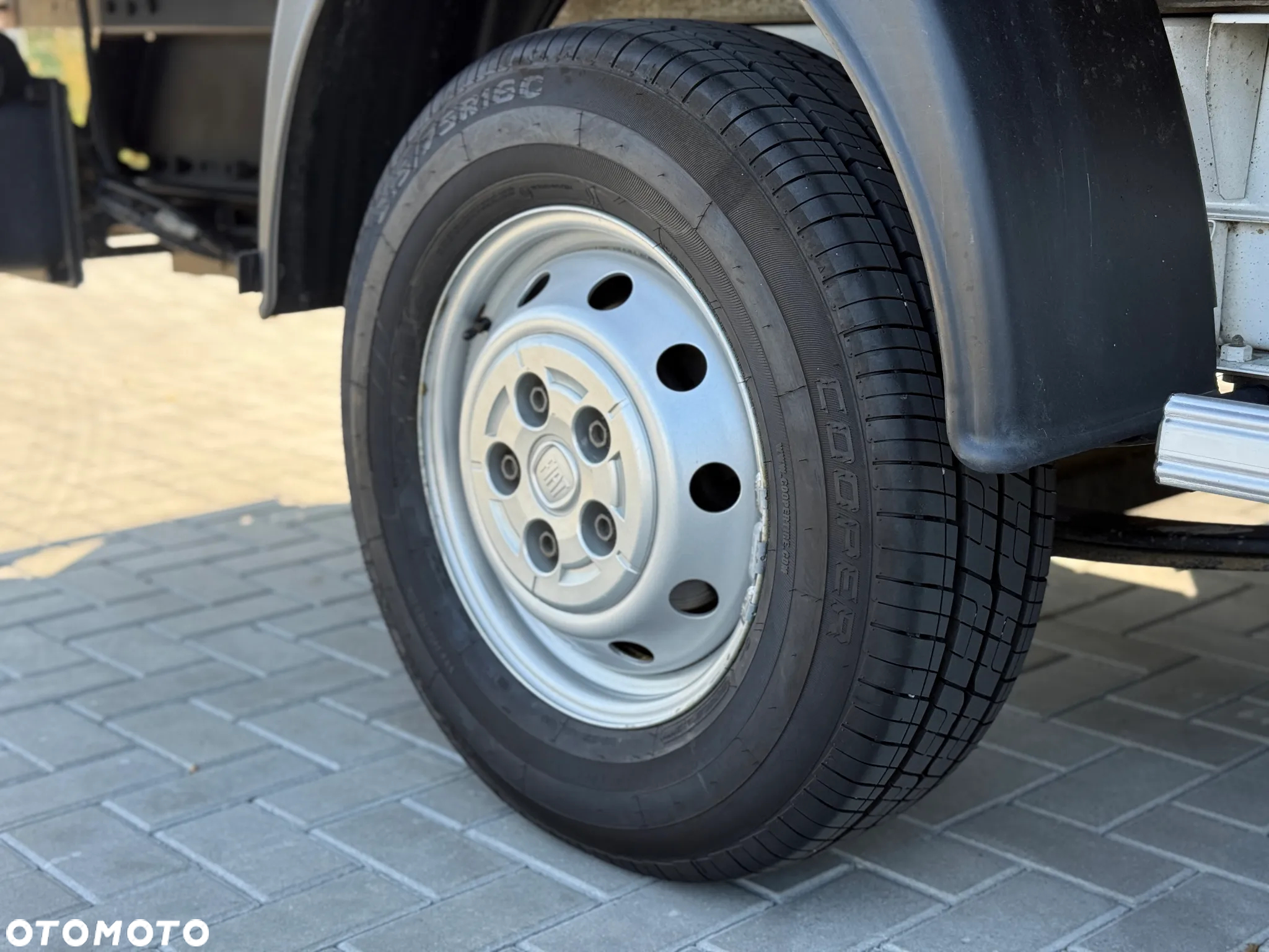 Fiat Ducato 2.3 140KM / Kontener 4,2m 8EP + Winda Dhollandia 750kg / 178.500KM / PO SERWISIE / ZAREJESTROWANY W PL - 18
