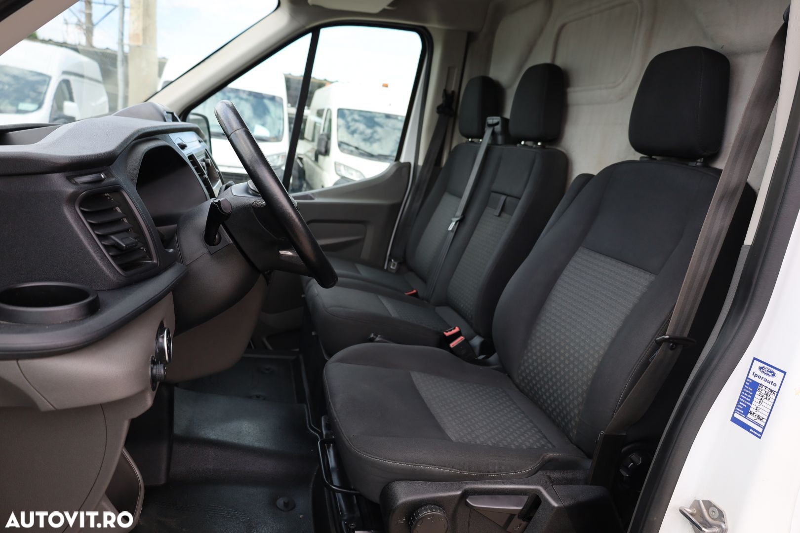 Ford Transit - 13
