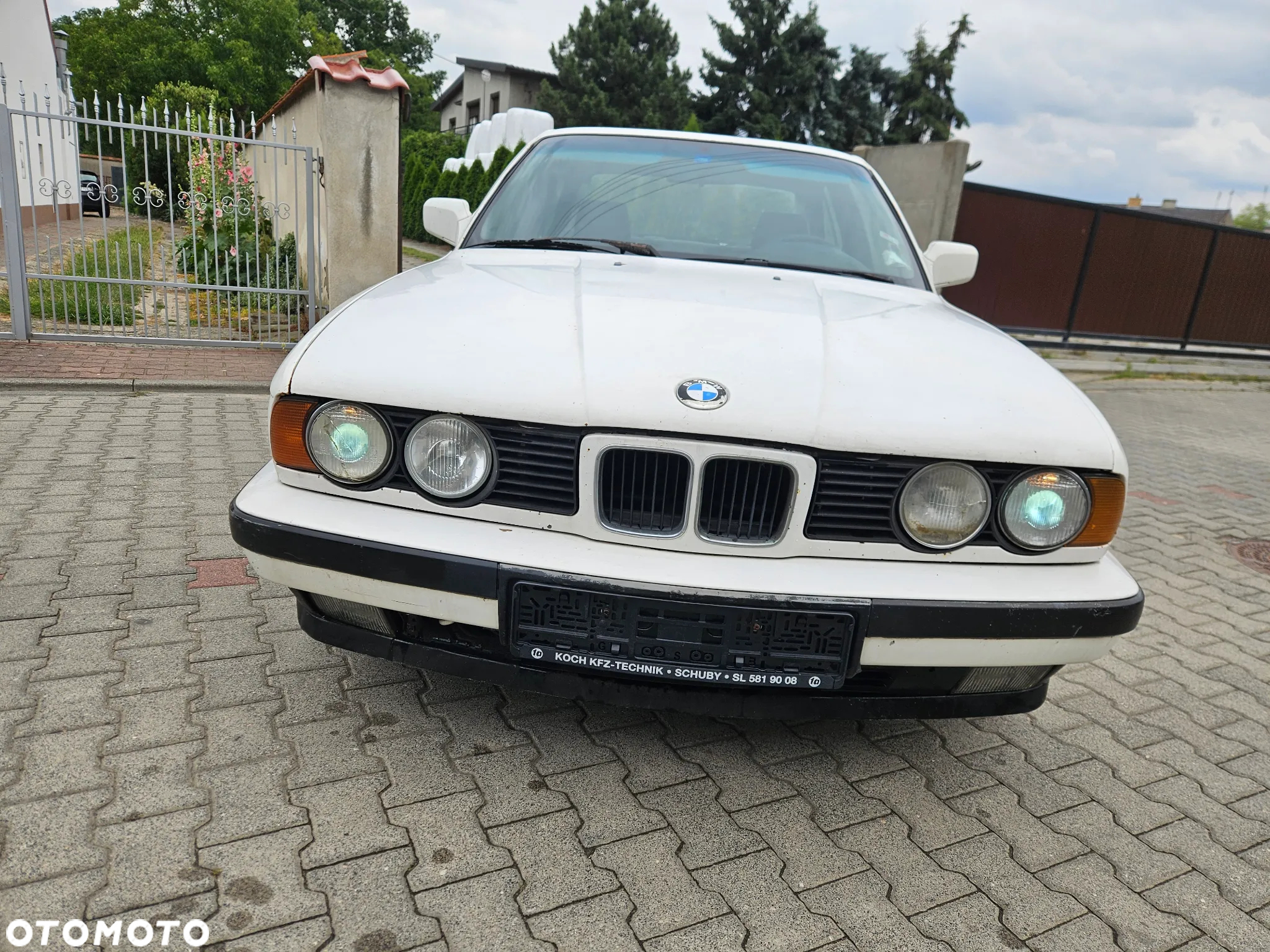 BMW Seria 5 520i - 10