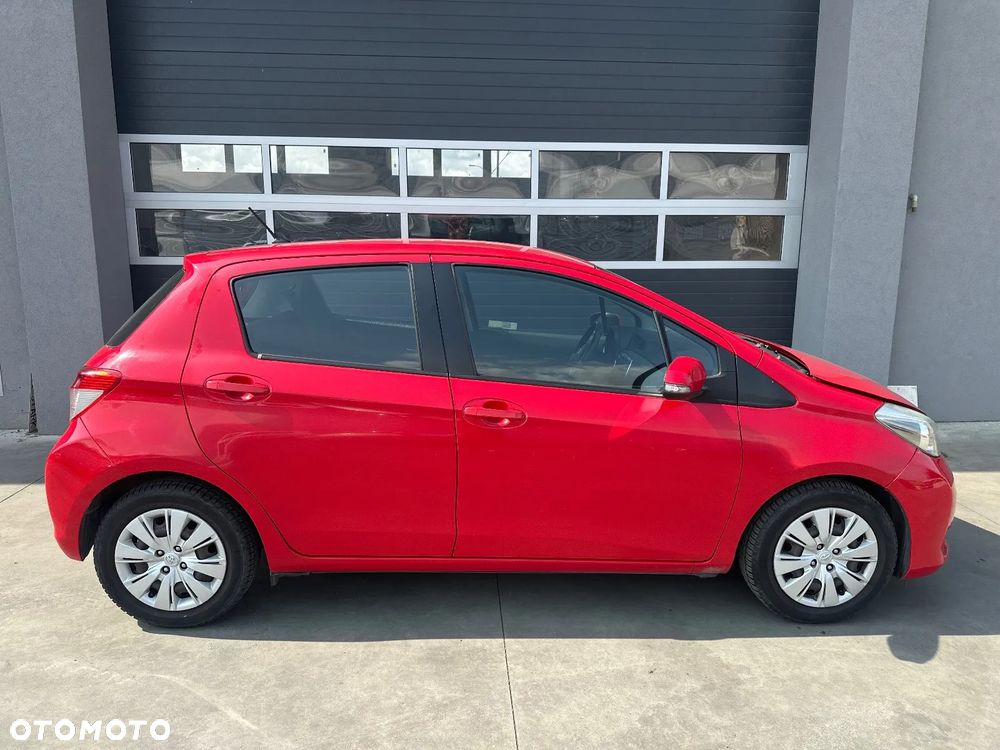 Toyota Yaris 1.0 Terra - 9