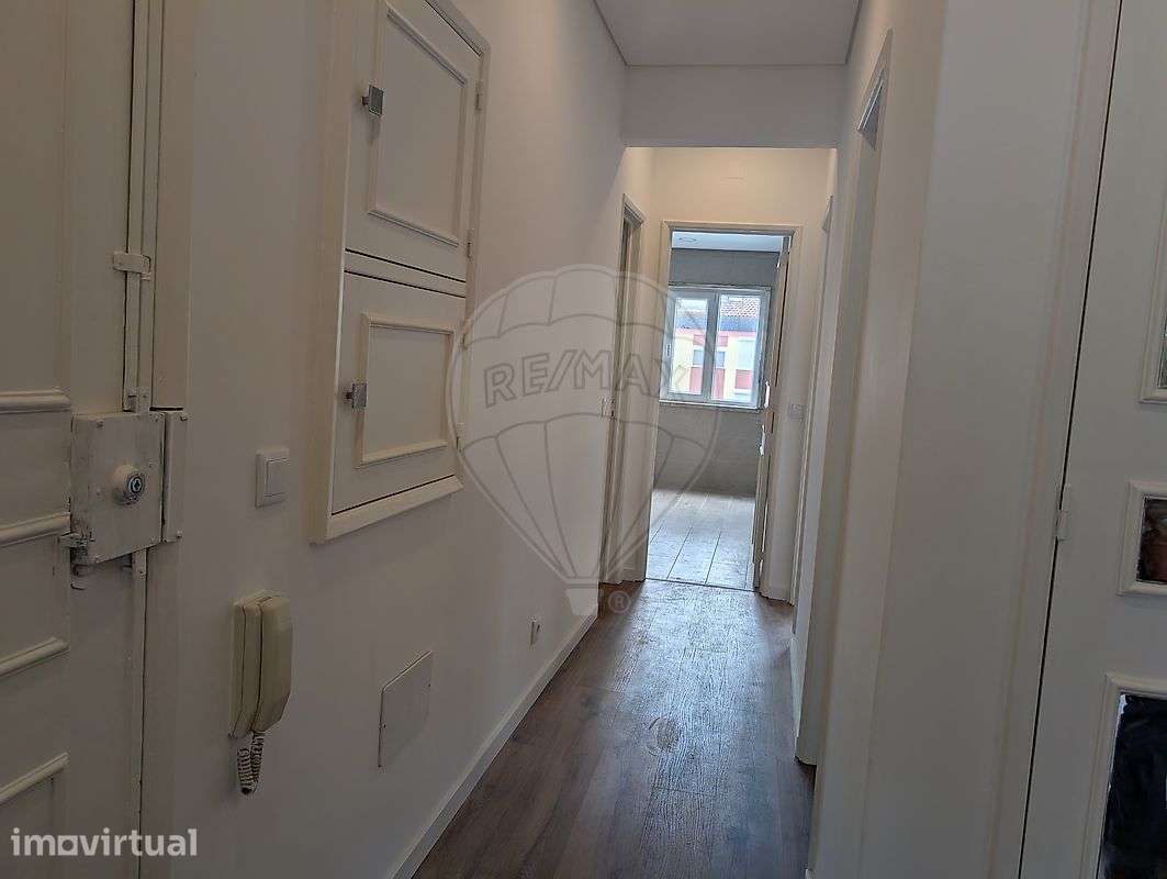 Apartamento T2 para arrendamento - Grande imagem: 2/16