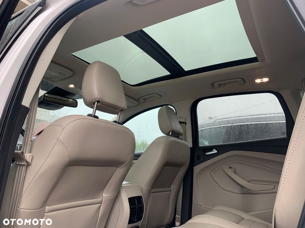 Ford Escape 2.0 EcoBoost AWD Titanium - 22