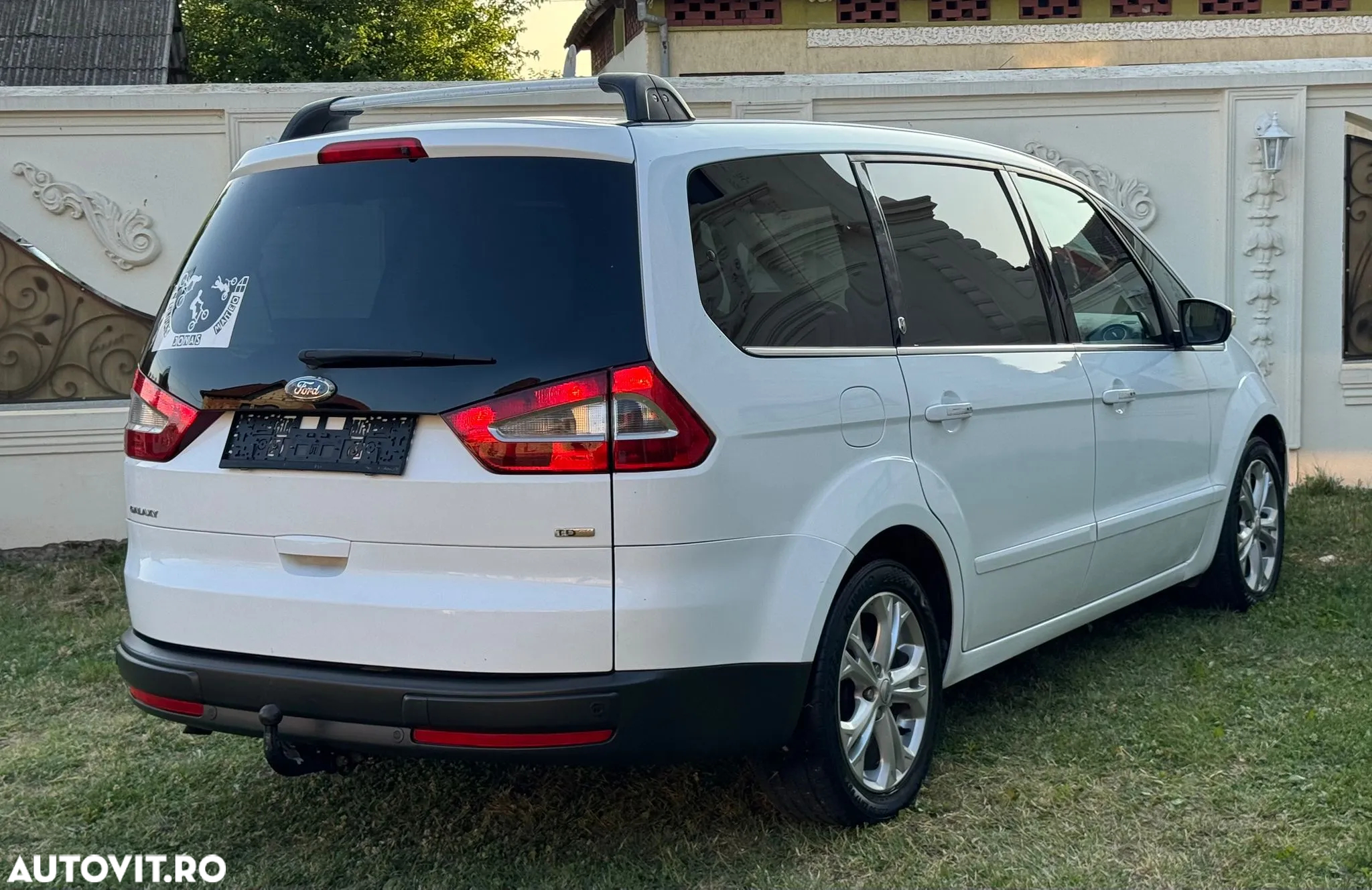 Ford Galaxy - 3