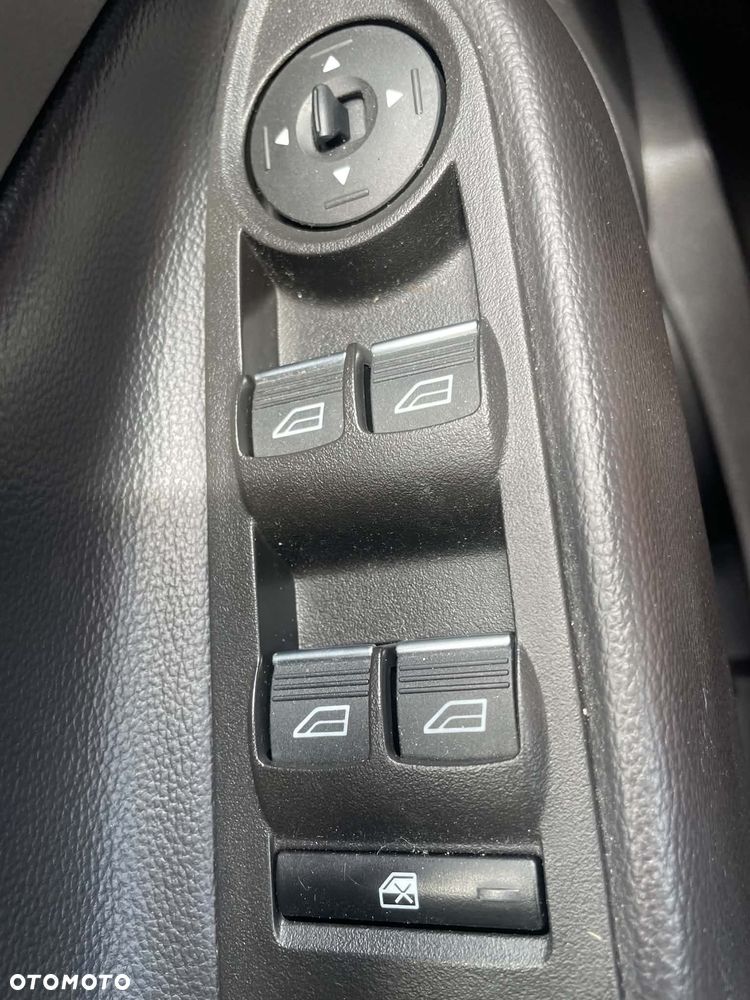 Ford Escape - 19