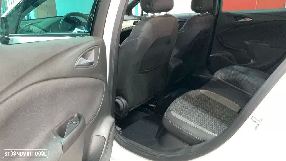 Opel Astra 1.5 D GS Line S/S - 14