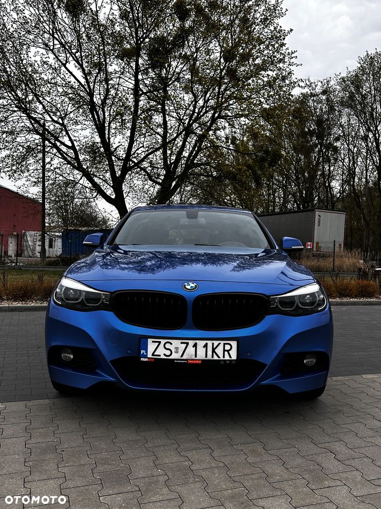 BMW 3GT 330i xDrive M Sport - 6