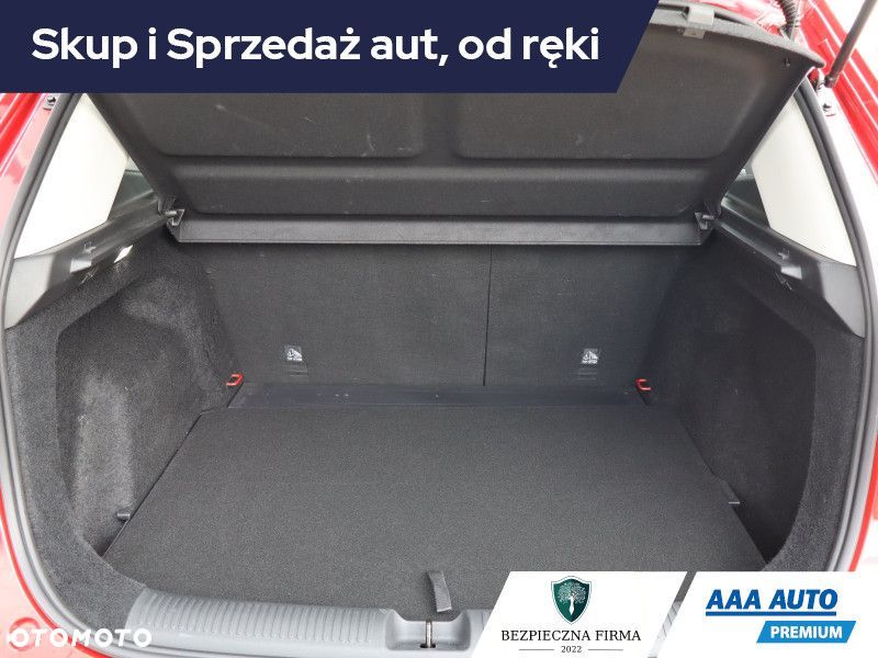 MG ZS - 16