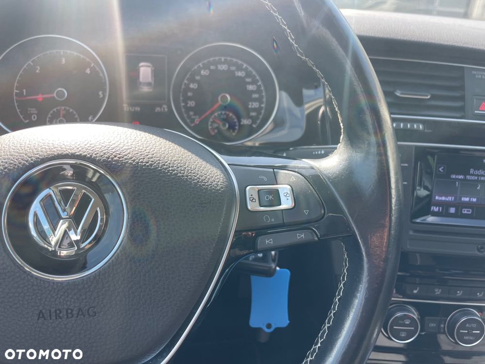 Volkswagen Golf 1.6 TDI BlueMotion Technology Cup - 26