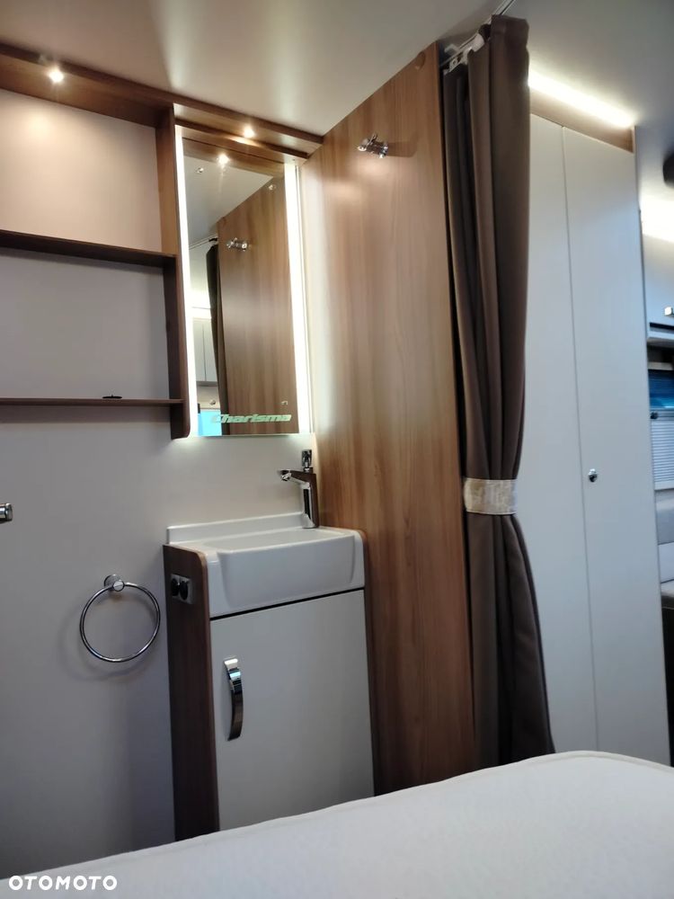 SWIFT Charisma 470 - 11