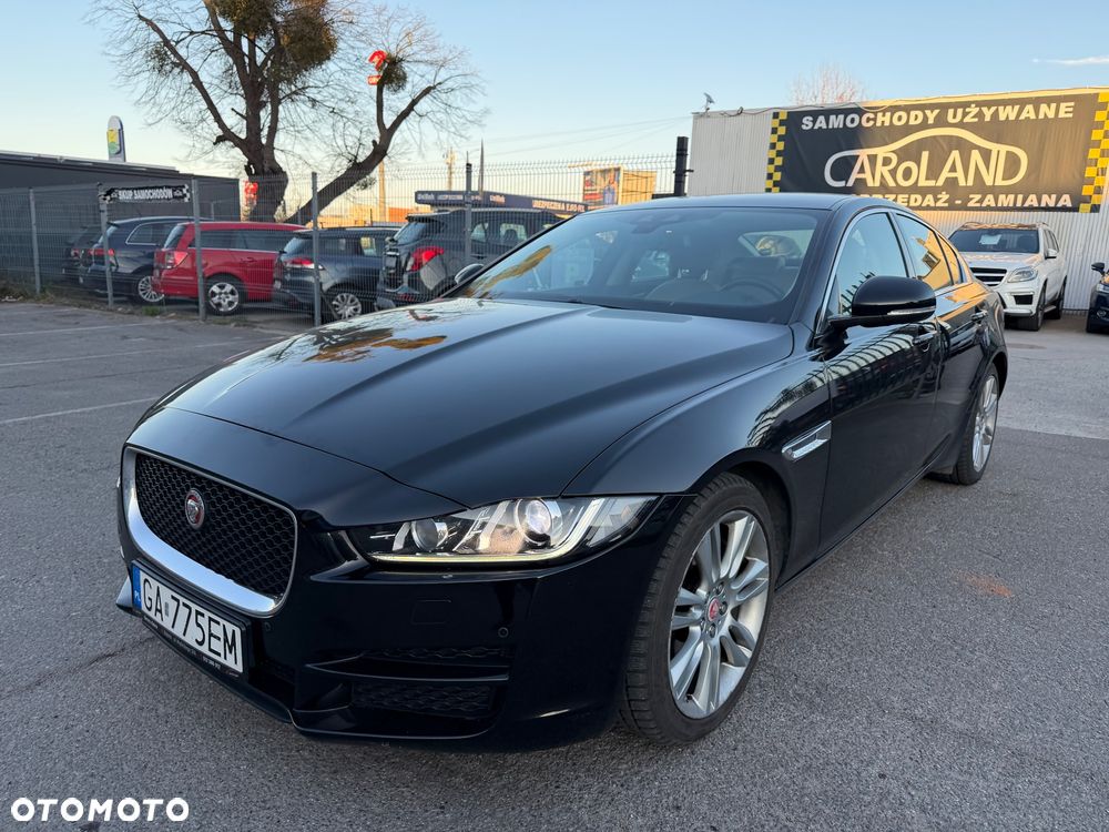 Jaguar XE 2.0 D Prestige - 2