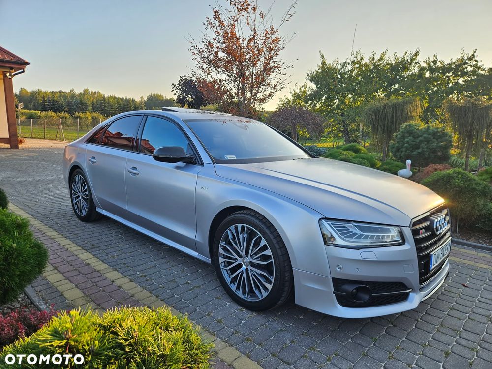 Audi S8 - 5