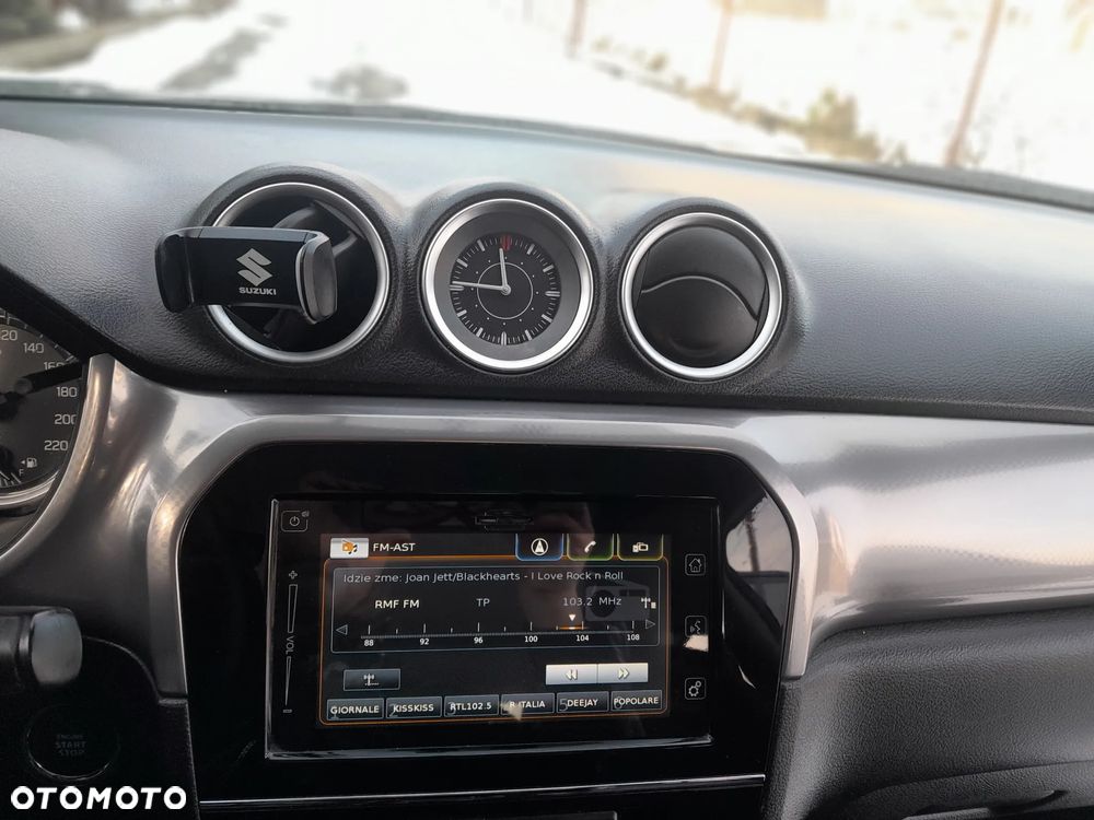 Suzuki Vitara 1.6 DDiS (4x4) Allgrip Comfort+ - 26