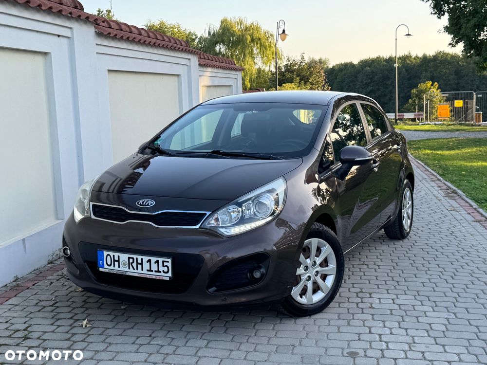 Kia Rio - 35