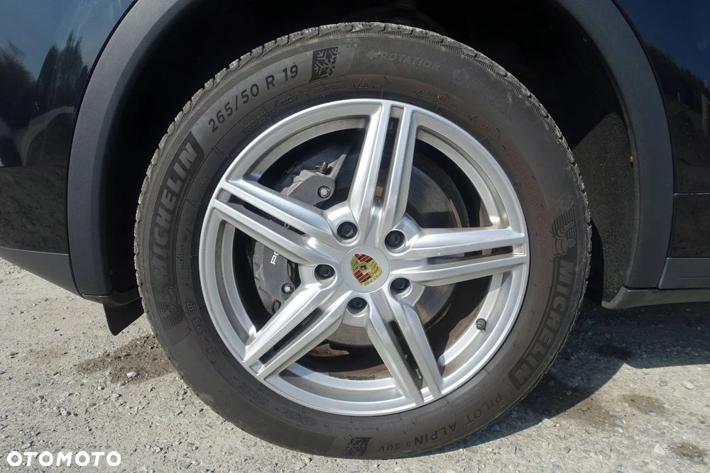 Porsche Cayenne Platinum Edition - 38